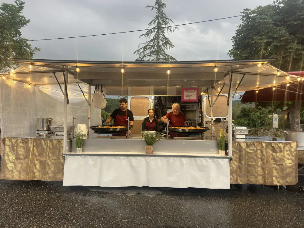 Remorque en action lors d'un événement